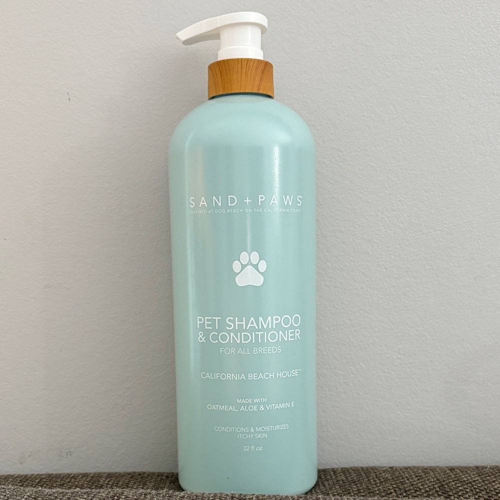 NEW Sand + Paws Pet Shampoo & Conditioner in California Beach House 32fl oz